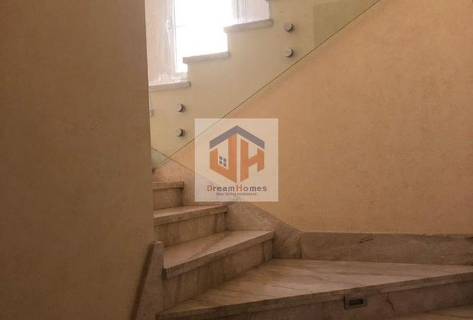 76241311 - Property Image 2