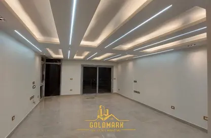 Apartment - 3 Bedrooms - 3 Bathrooms for rent in Garden Residence - Hyde Park - New Cairo City - Cairo