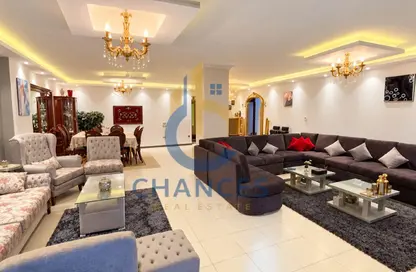 Apartment - 3 Bedrooms - 2 Bathrooms for sale in Cornish El Nile St. - Maadi - Hay El Maadi - Cairo