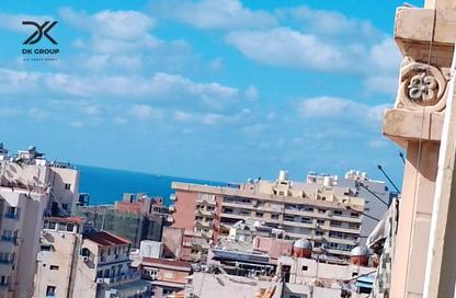 Apartment - 2 Bedrooms - 1 Bathroom for sale in Zezenia - Hay Sharq - Alexandria