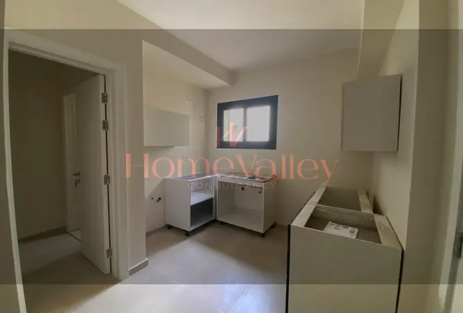 92134800 - Property Image 3