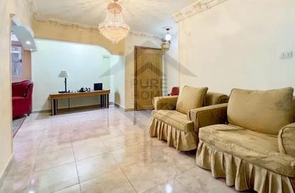 Apartment - 2 Bedrooms - 2 Bathrooms for sale in Shaarawy St. - Laurent - Hay Sharq - Alexandria