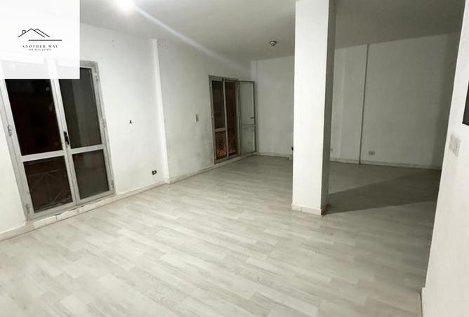 73489655 - Property Image 3