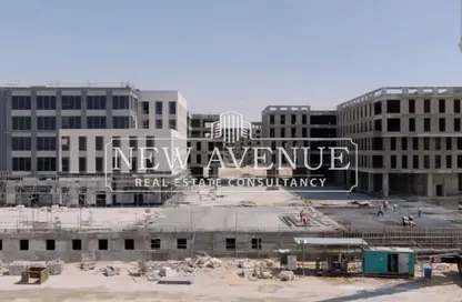 Office Space - Studio for sale in Swan Lake Residence - 5th Settlement Compounds - The 5th Settlement - New Cairo City - Cairo