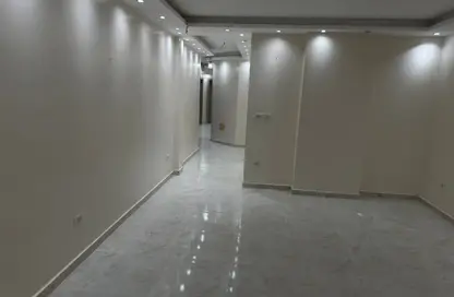 Apartment - 3 Bedrooms - 1 Bathroom for rent in Street 5 - Al Waha City - 10th District - Nasr City - Cairo
