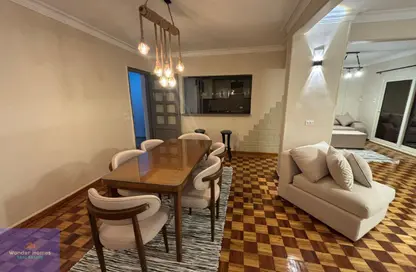 Apartment - 2 Bedrooms - 2 Bathrooms for rent in Ismail Mohamed St. - Zamalek - Cairo