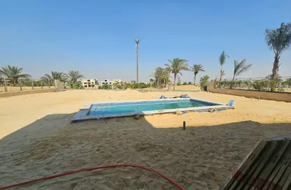 فيلا - 6 غرف نوم - 6 حمامات للايجار في جولف فيوز - طريق مصر اسكندرية الصحراوي - مدينة 6 أكتوبر - الجيزة