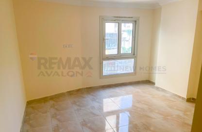 Apartment - 3 - 2 for rent in Mokhtar Abd Al Raheem Khallaf St. - Saba Basha - Hay Sharq - Alexandria