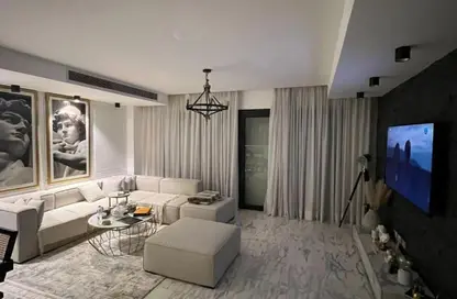 Townhouse - 2 Bedrooms - 2 Bathrooms for sale in Hyde Park - New Cairo City - Cairo