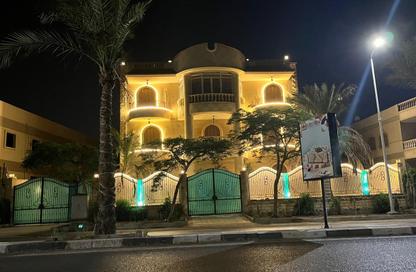 فيلا - 6 غرف نوم - 6 حمامات للبيع في مدينة الشروق - القاهرة فيلا - 6 غرف نوم - 6 حمامات للبيع في مدينة الشروق - القاهرة