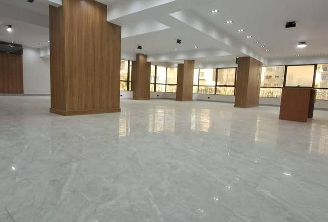 53717405 - Property Main Image