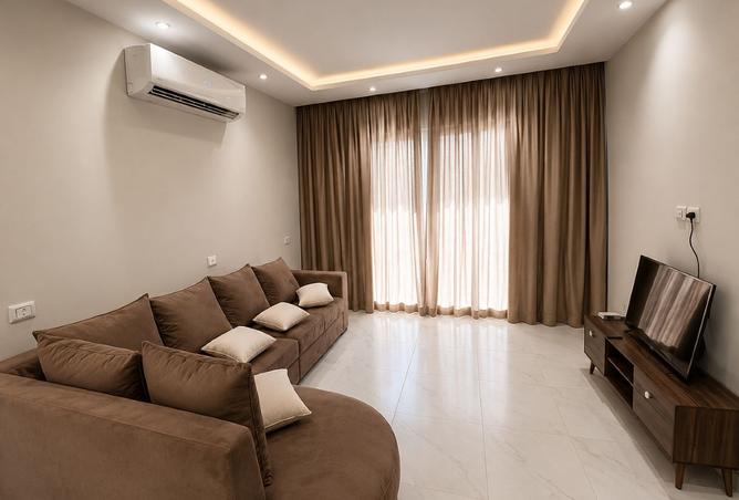 93527999 - Property Main Image