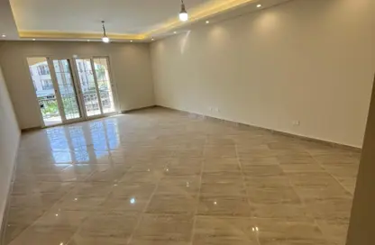 شقة - 3 غرف نوم - 3 حمامات للايجار في ريجينتس بارك - حى الاندلس - مدينة القاهرة الجديدة - القاهرة