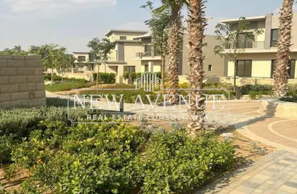 Apartment - 3 Bedrooms - 3 Bathrooms for sale in Swan Lake Residence - 5th Settlement Compounds - The 5th Settlement - New Cairo City - Cairo