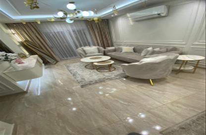 Apartment - 3 Bedrooms - 2 Bathrooms for sale in Gate 4 - Mena - Hadayek El Ahram - Giza