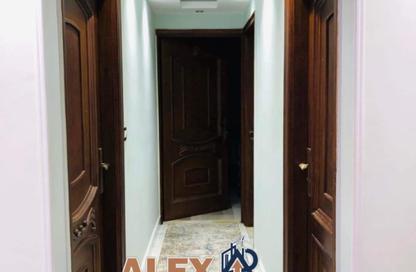 Apartment - 3 Bedrooms - 1 Bathroom for sale in Al Kornish Square - Sporting - Hay Sharq - Alexandria