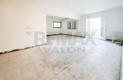 Apartment - 3 - 2 for sale in Corniche Al Maamoura - Al Maamoura - Hay Than El Montazah - Alexandria