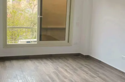 شقة - 4 غرف نوم - 2 حمامات للايجار في درة القاهرة - المستثمرين الشمالية - مدينة القاهرة الجديدة - القاهرة