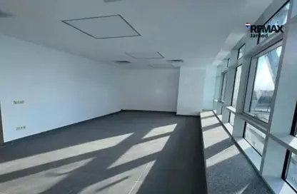 عيادة - 2 غرف نوم - 1 حمام للايجار في كازان بلازا - كمبوندات 6 أكتوبر - مدينة 6 أكتوبر - الجيزة