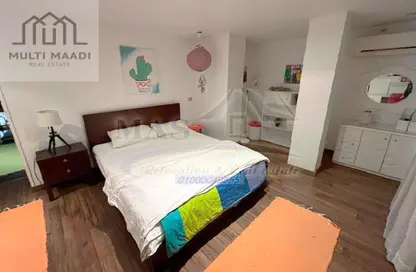 Apartment - 3 Bedrooms - 3 Bathrooms for sale in Street 21 - Maadi - Hay El Maadi - Cairo