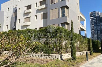 Apartment - 2 Bedrooms - 3 Bathrooms for sale in Aeon - 6 October Compounds - 6 October City - Giza