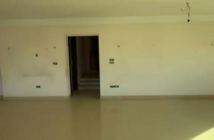 Apartment - 3 Bedrooms - 4 Bathrooms for rent in Abdel Hay Hegazy St. - 8th Zone - Nasr City - Cairo