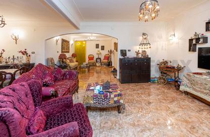 Apartment - 3 - 3 for sale in Al Qedes St. - Zezenia - Hay Sharq - Alexandria