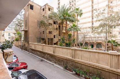 Apartment - 3 - 3 for sale in Al Qedes St. - Zezenia - Hay Sharq - Alexandria