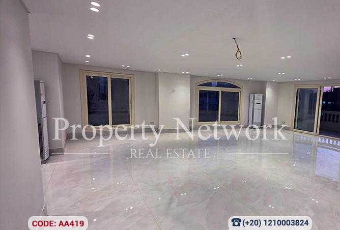 53218973 - Property Image 3