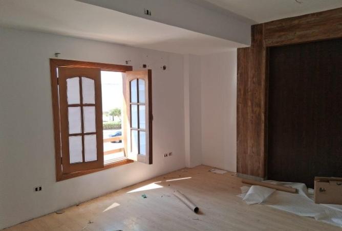 72722145 - Property Main Image