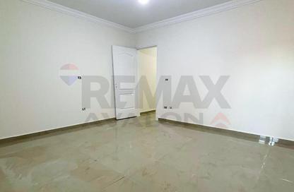 Apartment - 3 Bedrooms - 2 Bathrooms for sale in Mostafa Kamel St. - Smouha - Hay Sharq - Alexandria