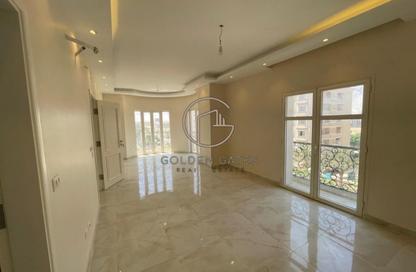 Apartment - 2 Bedrooms - 2 Bathrooms for rent in Garden Residence - Hyde Park - New Cairo City - Cairo
