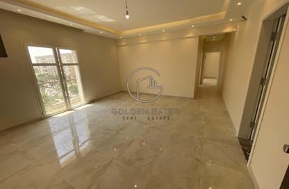 Apartment - 2 Bedrooms - 2 Bathrooms for rent in Garden Residence - Hyde Park - New Cairo City - Cairo