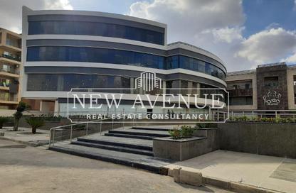 Retail - Studio - 2 Bathrooms for rent in El Koronfel - The 5th Settlement - New Cairo City - Cairo