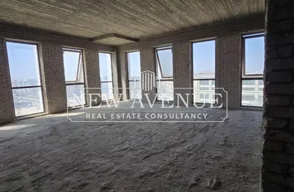 Office Space - Studio - 4 Bathrooms for rent in Mivida - 5th Settlement Compounds - The 5th Settlement - New Cairo City - Cairo