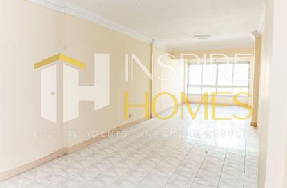Apartment - 2 Bedrooms - 1 Bathroom for sale in Roushdy - Hay Sharq - Alexandria
