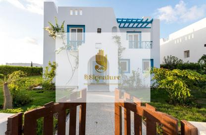 Chalet - 3 Bedrooms - 2 Bathrooms for sale in Mountain View - Ras Al Hekma - North Coast
