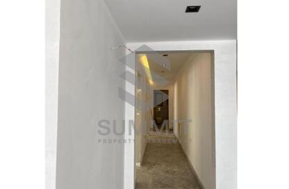 Apartment - 3 Bedrooms - 3 Bathrooms for sale in Lake View Residence - 5th Settlement Compounds - The 5th Settlement - New Cairo City - Cairo