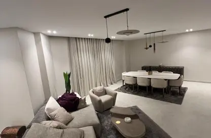 شقة - 3 غرف نوم - 3 حمامات للبيع في مدينة الشروق - القاهرة