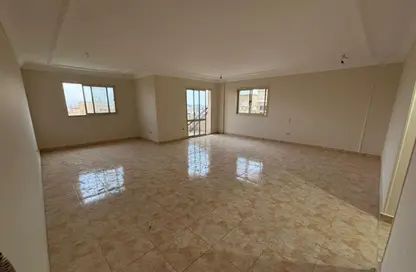 Apartment - 3 Bedrooms - 2 Bathrooms for sale in Abo Mousa Al Ashaari St. - The 1st Settlement - New Cairo City - Cairo