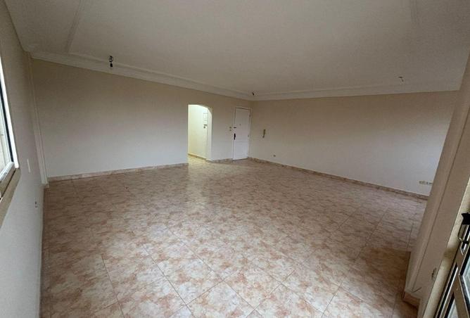 8642377 - Property Image 2