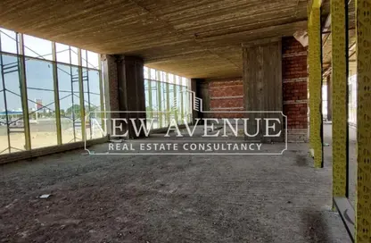 Office Space - Studio - 4 Bathrooms for rent in Lake View Residence - 5th Settlement Compounds - The 5th Settlement - New Cairo City - Cairo