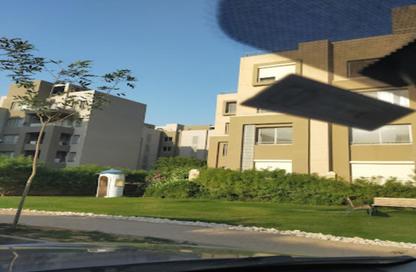 Apartment - 2 Bedrooms - 2 Bathrooms for sale in Palm Hills Village Gate - South Investors Area - New Cairo City - Cairo