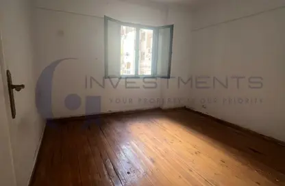 Apartment - 3 Bedrooms - 3 Bathrooms for sale in Mohamed Fawzy Moaz St. - Smouha - Hay Sharq - Alexandria