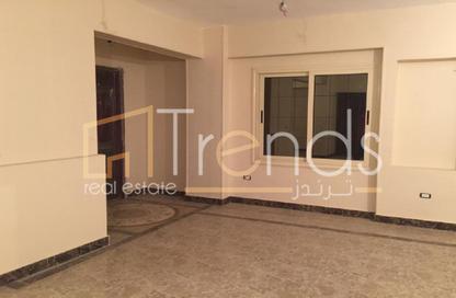 Apartment - 4 Bedrooms - 3 Bathrooms for sale in The 1st Settlement - New Cairo City - Cairo