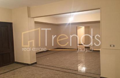 Apartment - 4 Bedrooms - 3 Bathrooms for sale in The 1st Settlement - New Cairo City - Cairo