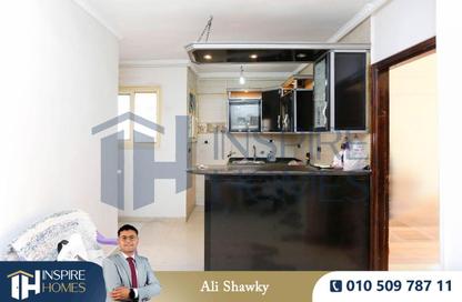 Apartment - 2 Bedrooms - 1 Bathroom for sale in Laurent - Hay Sharq - Alexandria