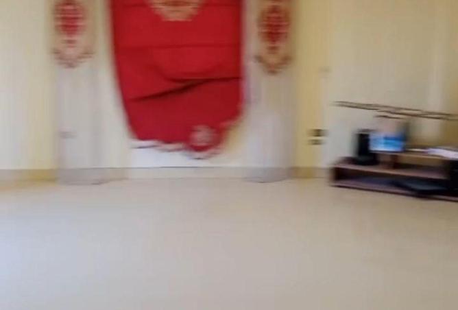 72180495 - Property Image 2