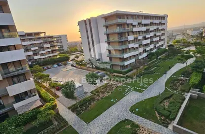 Apartment - 3 Bedrooms - 3 Bathrooms for sale in Al Burouj Compound - El Shorouk Compounds - Shorouk City - Cairo