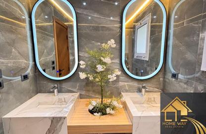 Apartment - 3 Bedrooms - 3 Bathrooms for rent in Garden Residence - Hyde Park - New Cairo City - Cairo